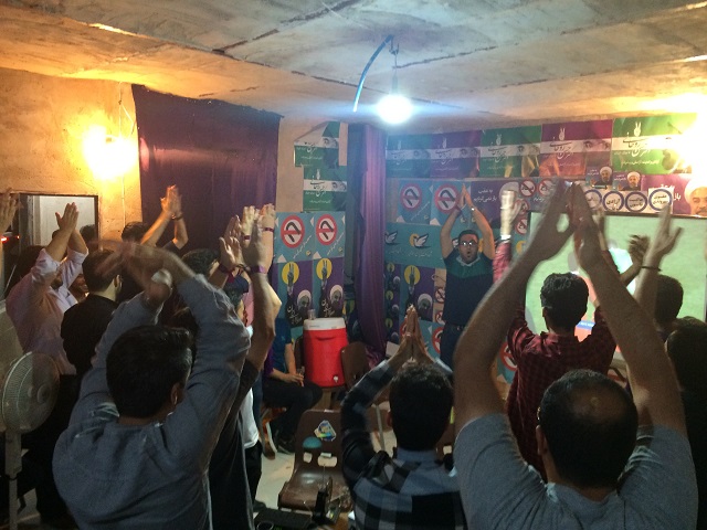 یزدفردا - محمد حسین تقوایی زحمتکش - گزارش تصویری فوتبال به طعم جوانی در ستاد جوانان حزب اتحاد ملت ایران اسلامی منطقه یزد یزدفردا - محمد حسین تقوایی زحمتکش - گزارش تصویری فوتبال به طعم جوانی در ستاد جوانان حزب اتحاد ملت ایران اسلامی منطقه یزد