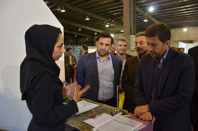 یزدفردا محمد حسین تقوایی زحمتکش -کامیتکس دوازدهم گزارش اختصاصی دوازدهمین نمایشگاه فناوری اطلاعات استان یزد:بازدید شهردار یزد (4) یزدفردا محمد حسین تقوایی زحمتکش -کامیتکس دوازدهم گزارش اختصاصی دوازدهمین نمایشگاه فناوری اطلاعات استان یزد:بازدید شهردار یزد (4)