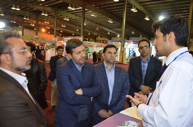 یزدفردا محمد حسین تقوایی زحمتکش -کامیتکس دوازدهم گزارش اختصاصی دوازدهمین نمایشگاه فناوری اطلاعات استان یزد:بازدید شهردار یزد (4) یزدفردا محمد حسین تقوایی زحمتکش -کامیتکس دوازدهم گزارش اختصاصی دوازدهمین نمایشگاه فناوری اطلاعات استان یزد:بازدید شهردار یزد (4)