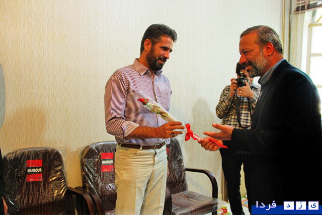 گزارش تصویری تجلیل فرماندار تفت از معلمین و دست اندکاران عرصه آموزش و پرورش تفت