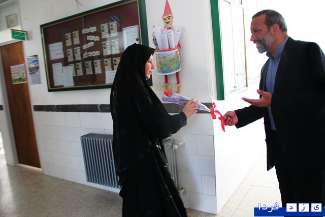 گزارش تصویری تجلیل فرماندار تفت از معلمین و دست اندکاران عرصه آموزش و پرورش تفت