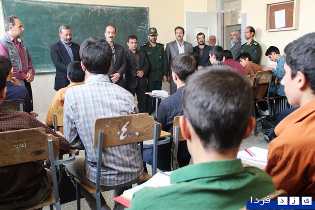 گزارش تصویری تجلیل فرماندار تفت از معلمین و دست اندکاران عرصه آموزش و پرورش تفت