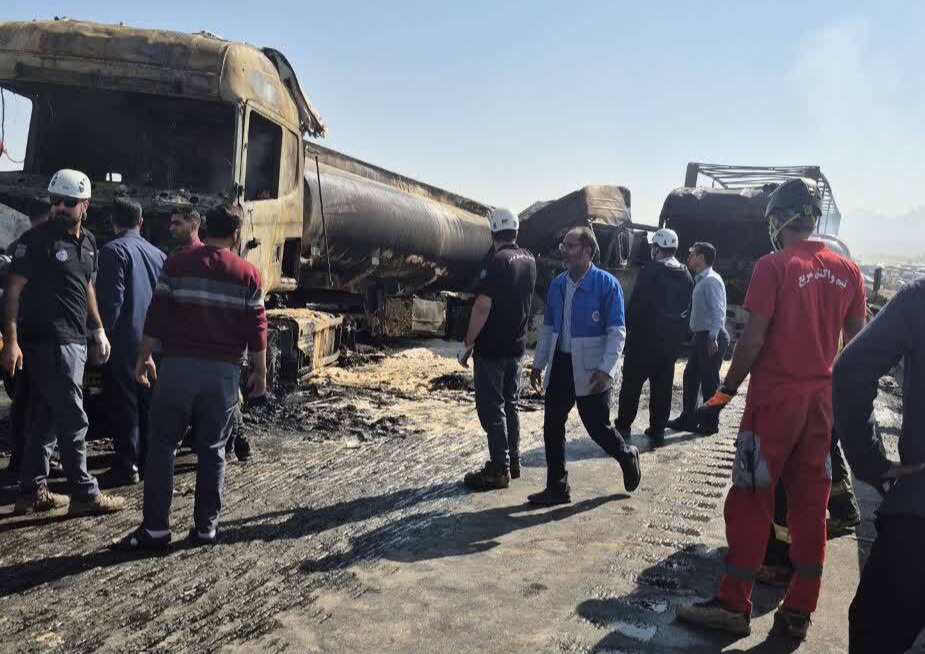 اطفای کامل حریق تانکر سوخت در یزد