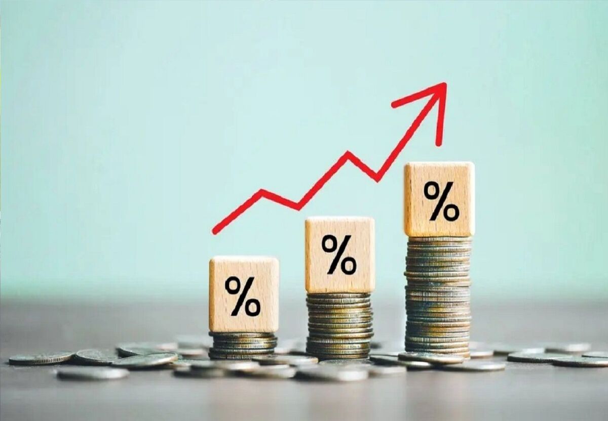 هنوز هر نفسی که فرومی‌دهیم رایگان است