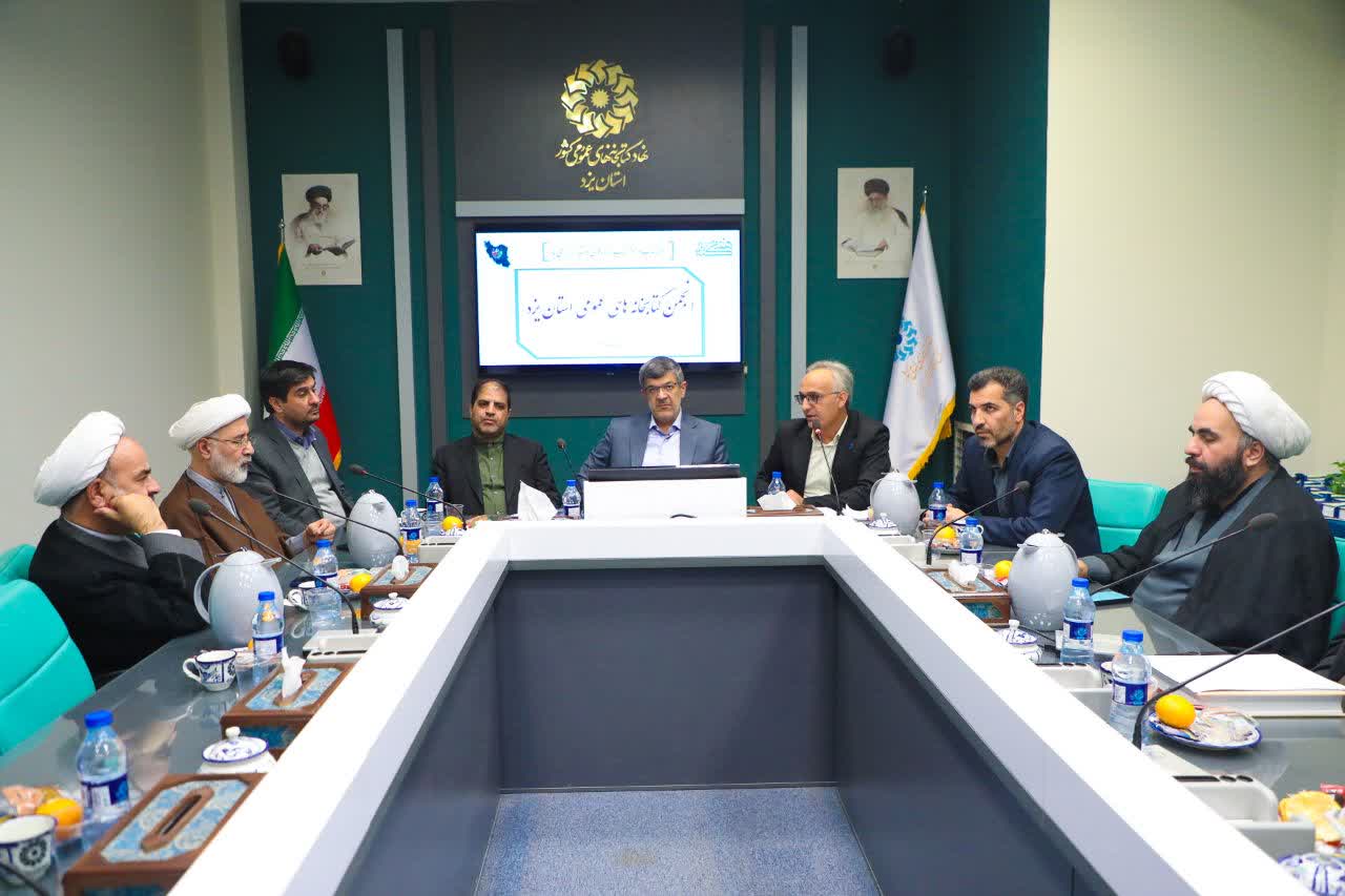 فعالیت در حوزه کتاب و کتابخوانی باعث خودساختگی فعالان این عرصه می‌شود