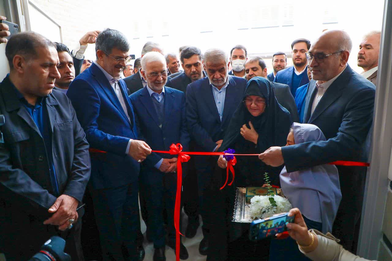 بهرهبرداری از آموزشگاه ۱۸ کلاسه شهید منگلی در جریان سفر وزیر کشور بهرهبرداری از آموزشگاه ۱۸ کلاسه شهید منگلی در جریان سفر وزیر کشور