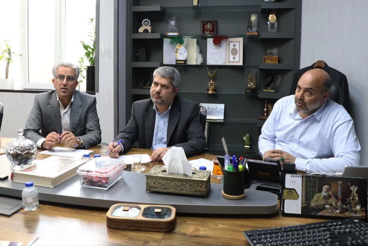 معاون استاندار یزد فرآیند برخورد قانونی با اراضی معطل‌مانده در شهرک‌های صنعتی را تبیین کرد / فسخ قرارداد و تعیین تکلیف ۱۴ پرونده بزرگ در نخستین کارگروه ماده ۴۸ برنامه هفتم پیشرفت