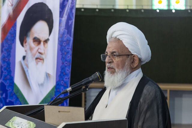 راهبرد ایران در برابر دشمن «استقامت» است نه «تسلیم»