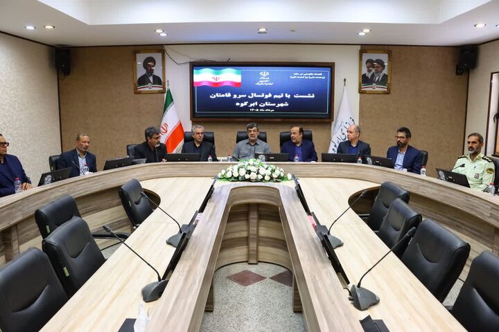 از تیم‌های موفق شهرستانی با جدیت حمایت می‌کنیم