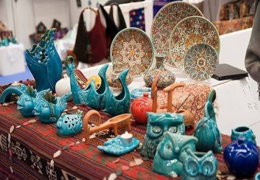 گشایش پنجمین نمایشگاه صنایع دستی در یزد گشایش پنجمین نمایشگاه صنایع دستی در یزد