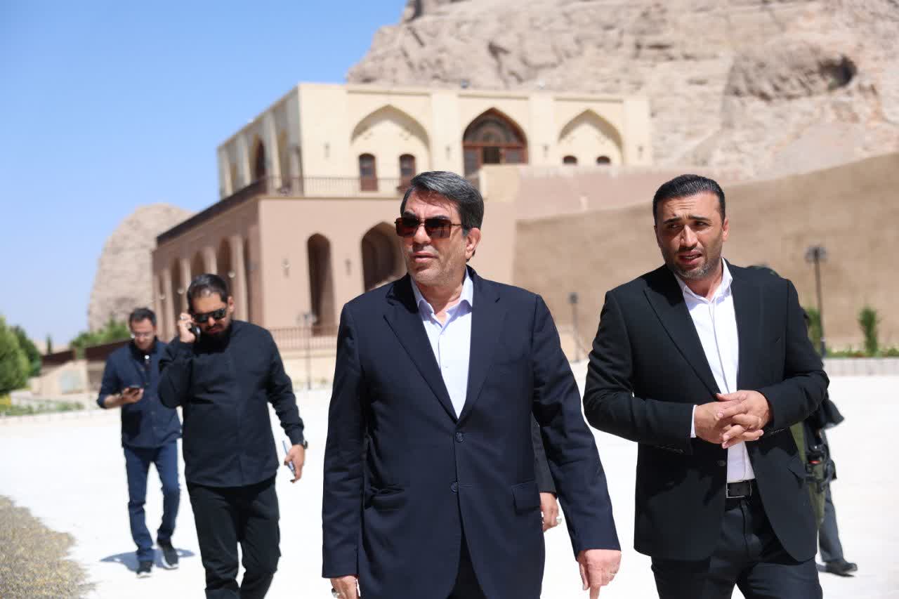 تأکید استاندار کرمان بر تسریع در بازگشایی باغ تاریخی بیرم‌آباد