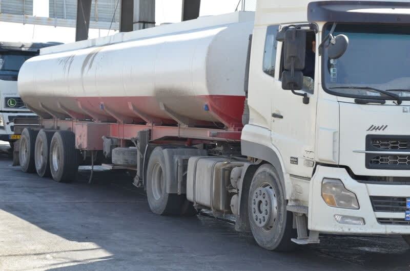 تریلی حامل گاز مایع قاچاق در یزد توقیف شد