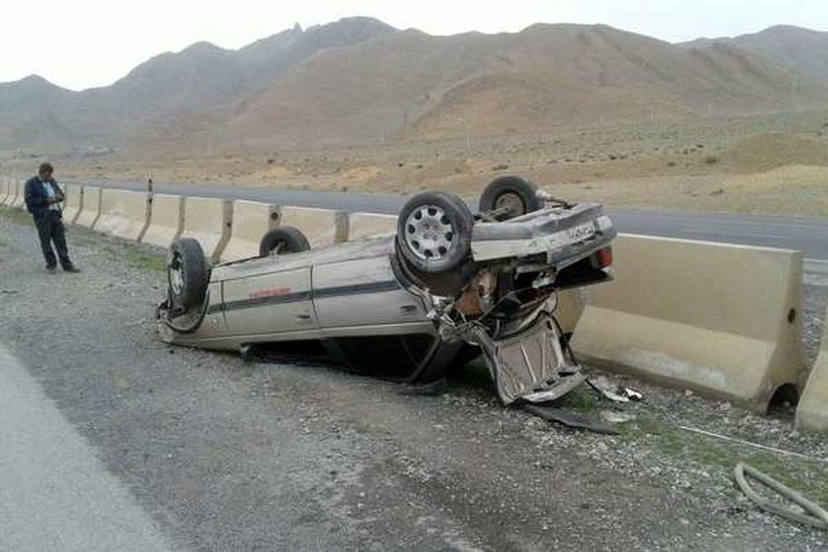 مصدومیت ۹ نفر در حادثه برخورد سمند، پژو ۴۰۵ و تریلی