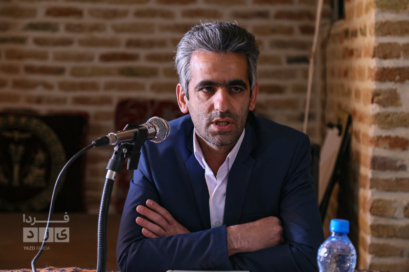 اولین نشست خبری شهردار خرانق با اصحاب رسانه استان