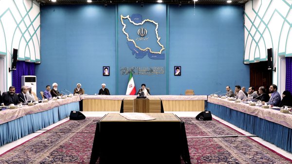 تصویب اساسنامه جایزه گوهرشاد و آیین‌نامه نحوه جذب دانش‌آموختگان برتر برگزیده بنیاد ملی نخبگان