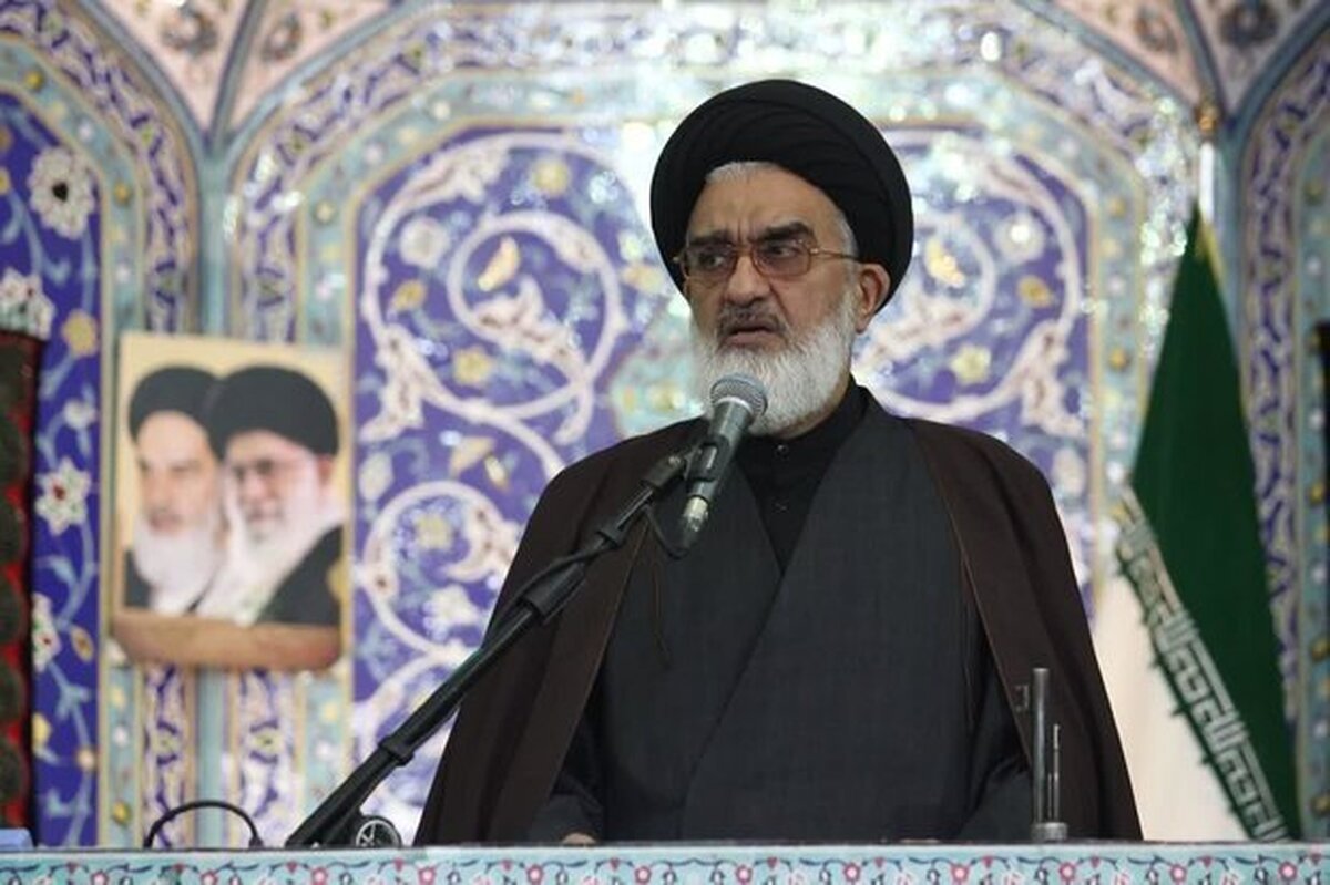 امام جمعه قم: در اسرائیل تظاهر کنندگان شعار دادند ما را از دست نتانیاهو نجات دهید