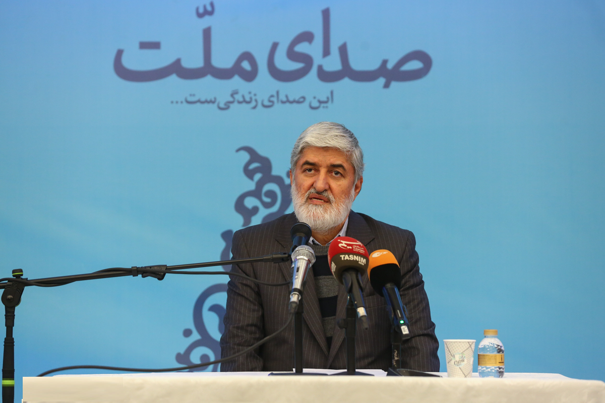 علی مطهری: نوه‌ها، نتیجه‌ها و نبیره‌های آیت الله مطهری دچار بن بست فکری یا پوچی در زندگی نشده‌اند