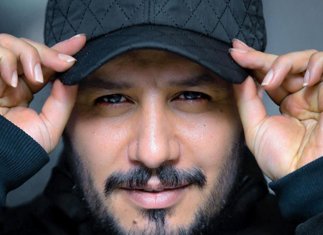 جواد عزتی بازیگر سریال وحشی هومن سیدی شد