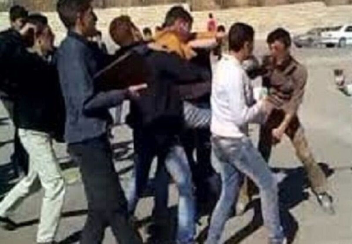 فیلم| کتک کاری گروهی افغانها در کرمان