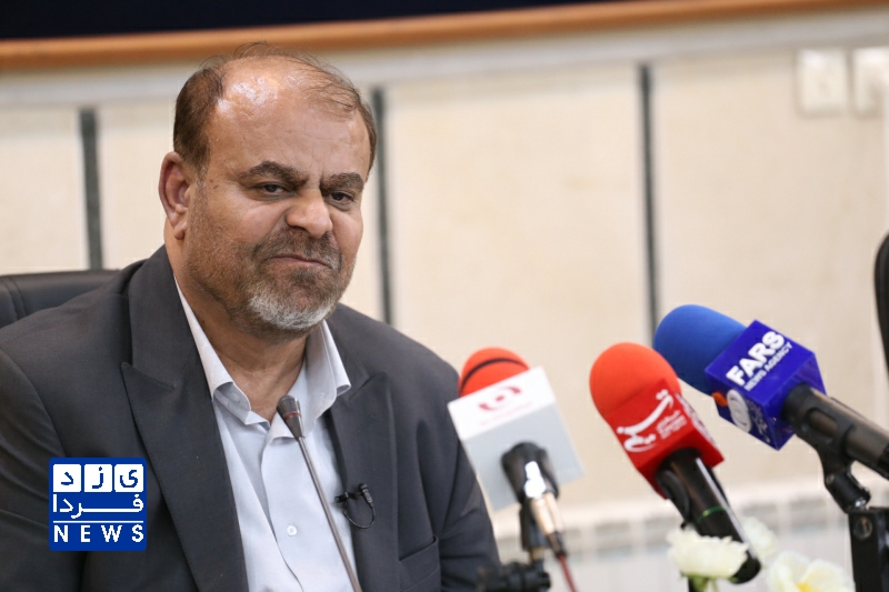 نشست خبری وزیر سابق نفت در یزد