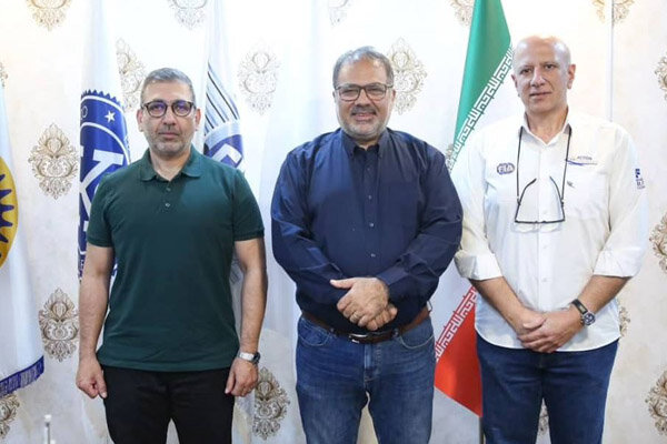 دو ایرانی بالاترین مدرک جهانی اتومبیلرانی را به دست آوردند
