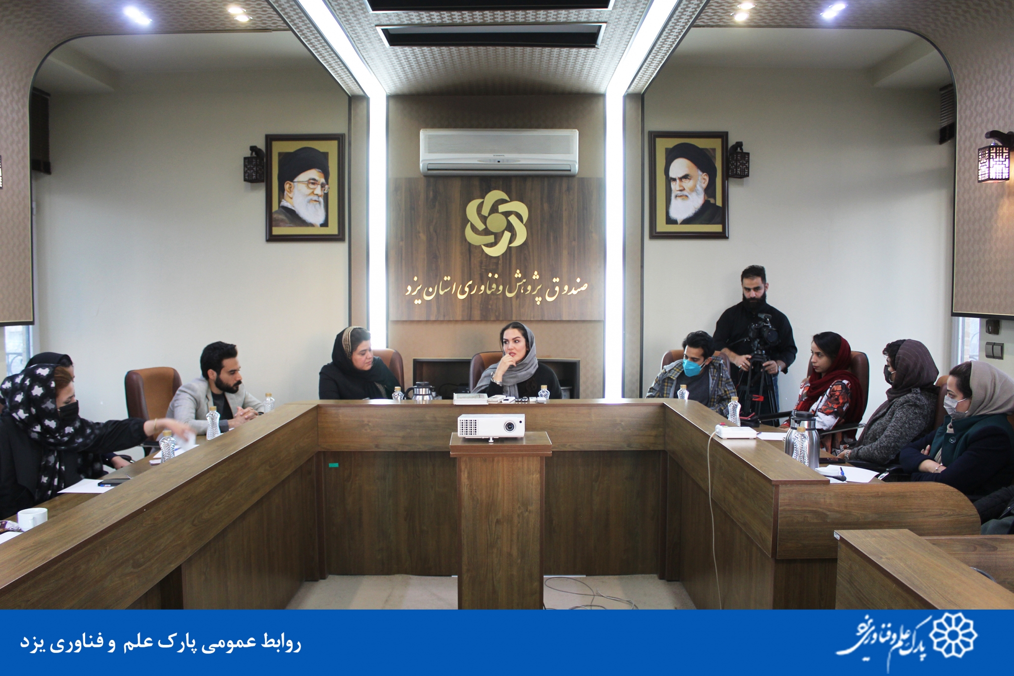 انتقال تجارب بانوی موفق حوزه تولید برندینگ شخصی و توسعه کسب و کار در پارک علم و فناوری یزد