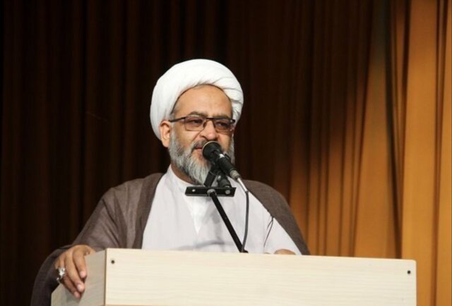درخواستهای امام جمعه سیرجان از دولت وفاق چه بود؟ درخواستهای امام جمعه سیرجان از دولت وفاق چه بود؟