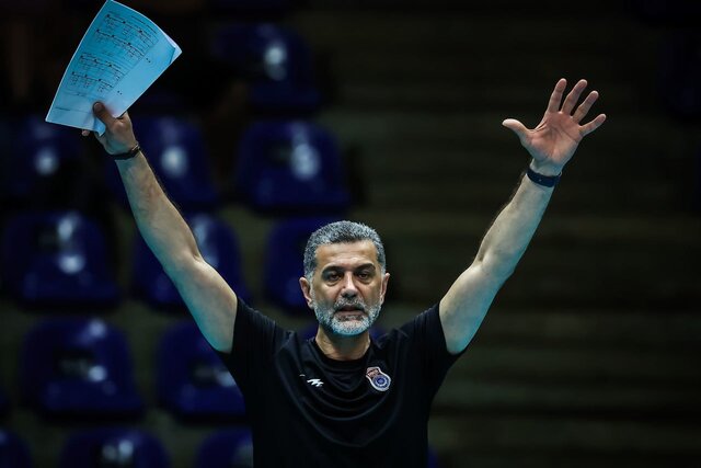 بهروز عطایی: از باشگاههایی که بازیکن ندادند گلایه ندارم/ امیدوارم والیبال ایران به اوج برگردد