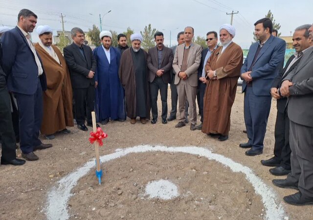 کلنگ احداث ساختمانهای جدید دادگستری بخش نوق و صفائیه به زمین زده شد