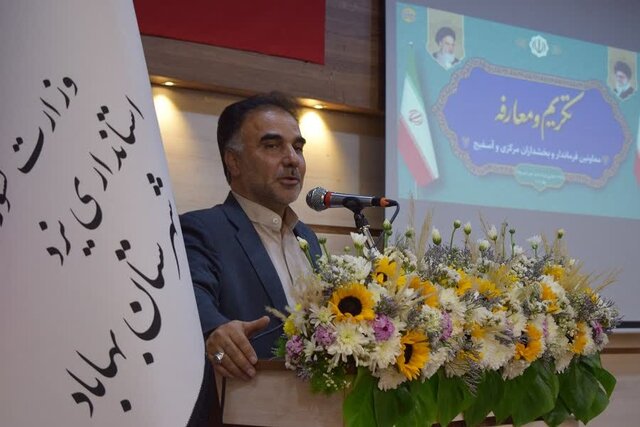 مدیران با شفاف‌سازی در عملکردشان، اعتماد عمومی را جلب کنند