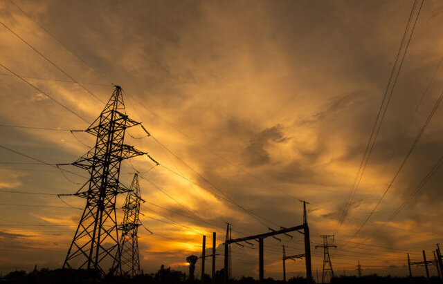 مدت زمان قطعی برق در یزد ۲ ساعته شد