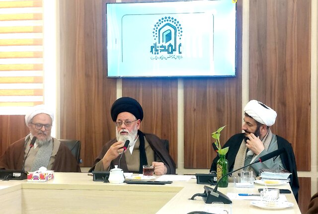 پژوهش با ذات حوزههای علمیه پیوند خورده است پژوهش با ذات حوزههای علمیه پیوند خورده است