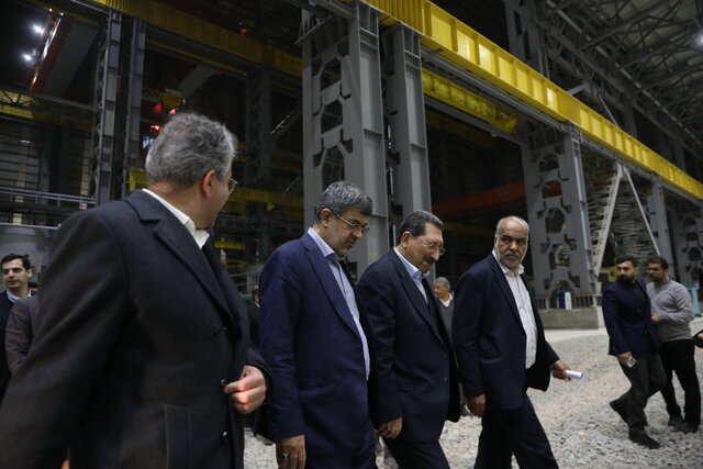 بازدید وزیر صمت از نیروگاه گازی مجتمع فولاد بافق