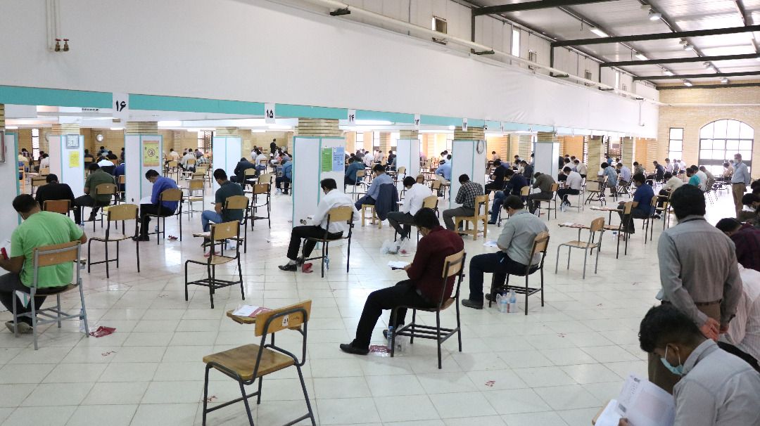 رقابت بیش از ۹۰۰ داوطلب در آزمون وکالت