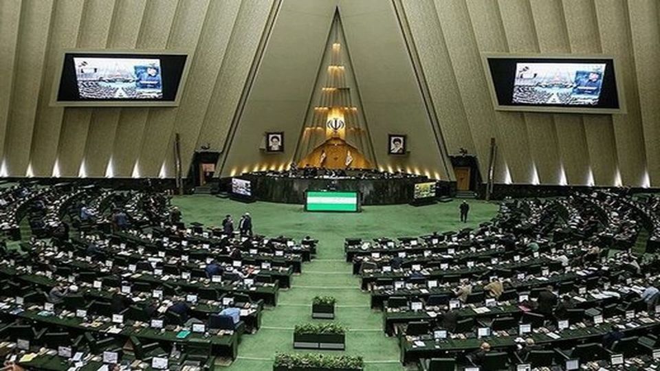 افزایش تعداد نمایندگان؛ شاید وقتی دیگر/مسکوت‌ماندن طرحی که عمری به درازای 20 سال دارد