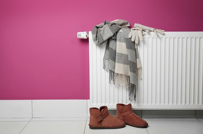 لباس‌ها را روی شوفاژ خشک نکنید