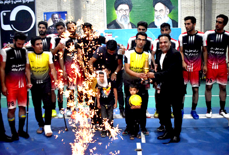 فینال مسابقات فوتسال جام رمضان  تیم بزرگسالان شهرستان بهاباد برگزارشد 
