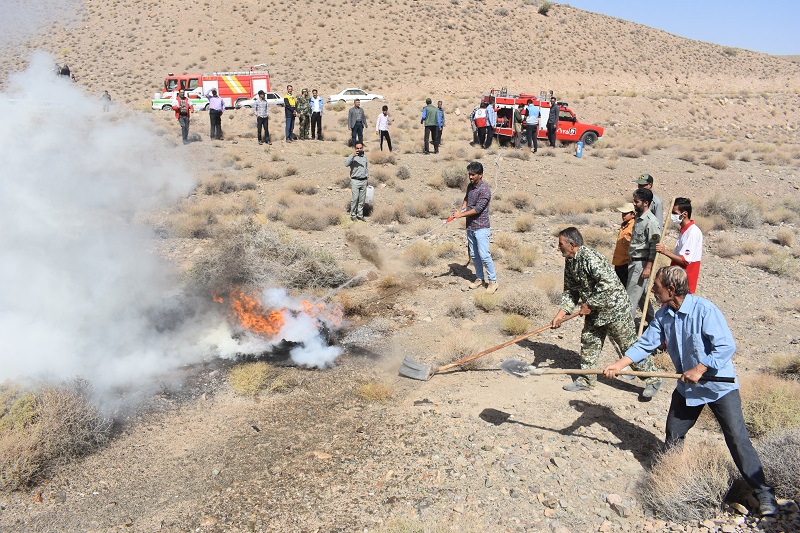 مانور اطفاء حریق در مراتع روستای کمکوئیه بهاباد برگزار شد