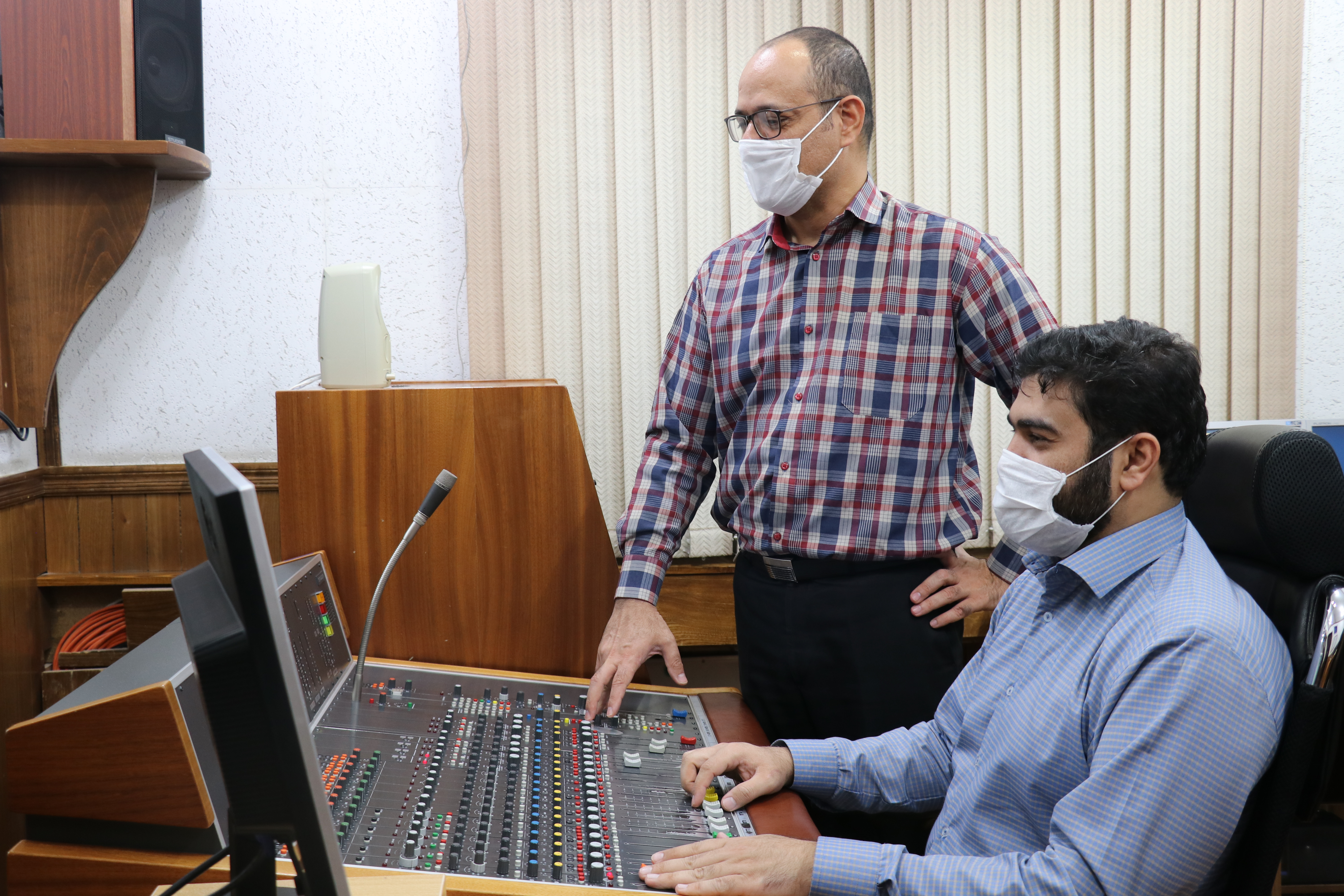 صدای شهرجهانی از صدای یزد پخش می شود