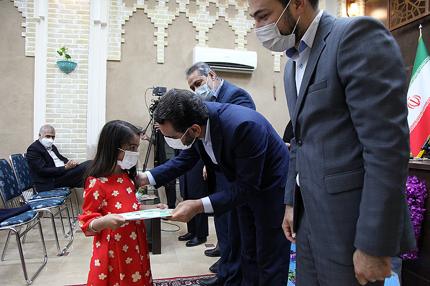 آیین اختتامیه یازدهمین جشنواره کتابخوانی رضوی در استان یزد برگزار شد