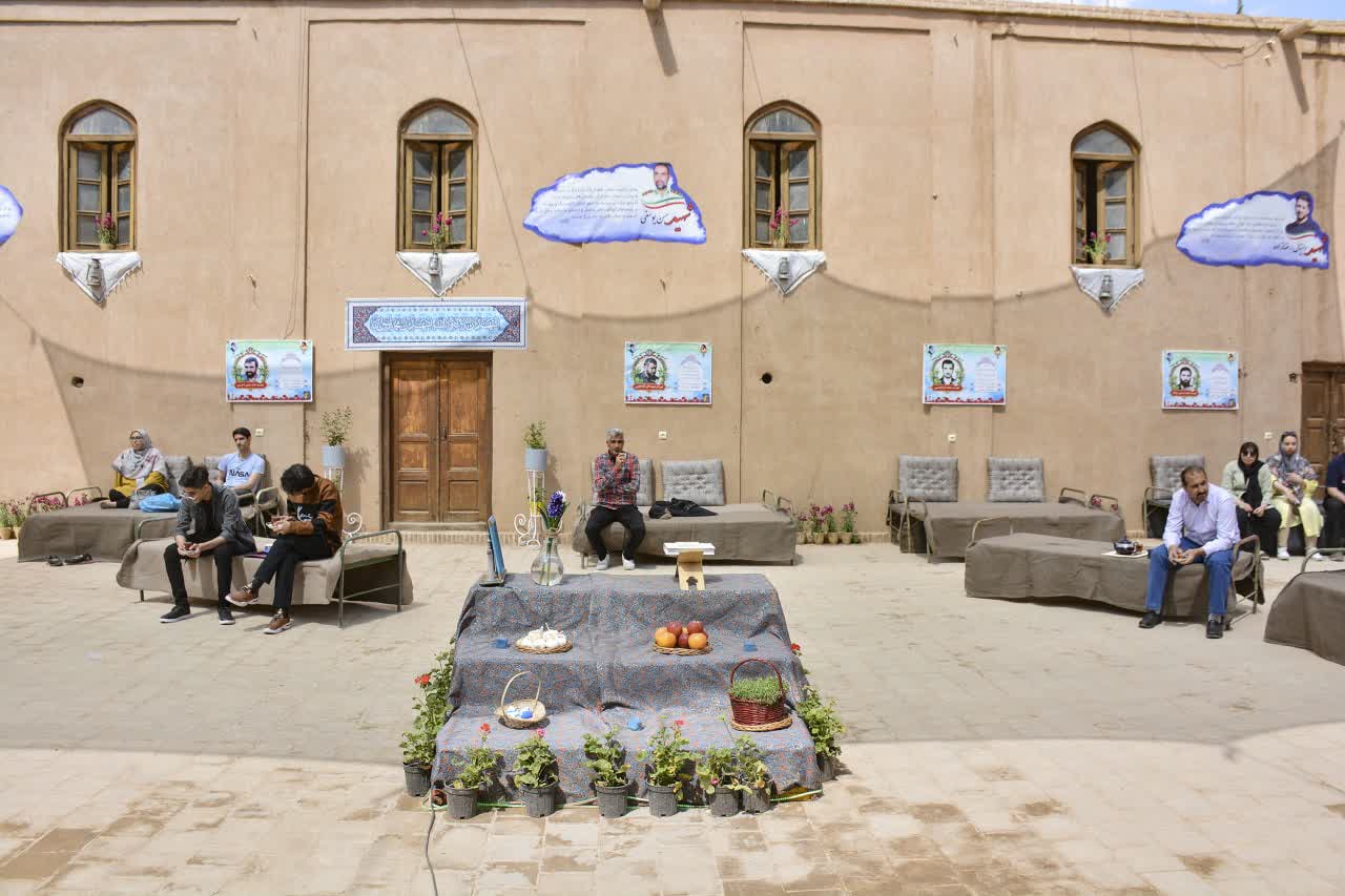 برپایی کافه‌هایی در بافت تاریخی یزد با عطر شهدا