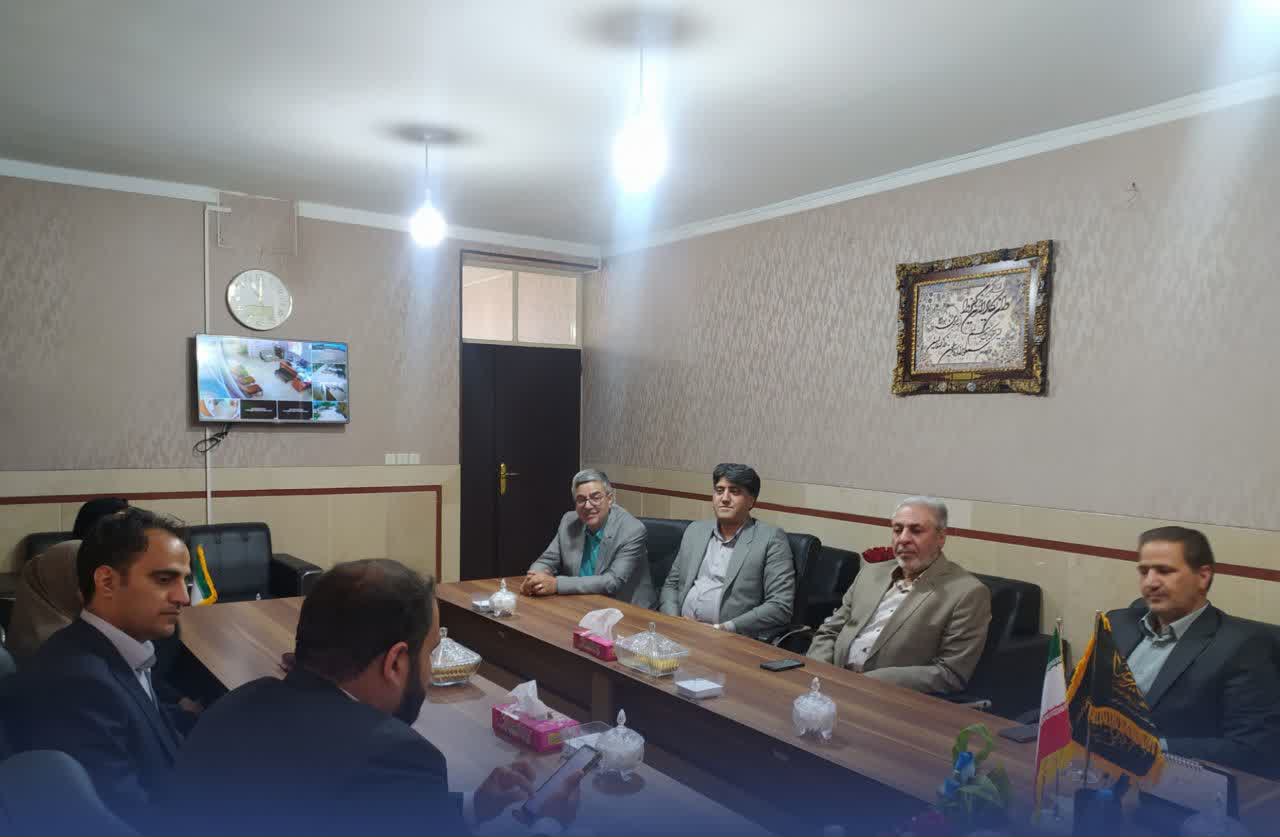 دیدار فرماندار و اعضای شورای اسلامی شهر بهاباد با بخشدار
