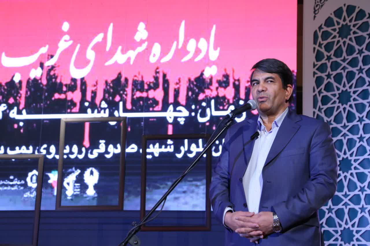 تشکلهای قوی ایثارگری با محوریت رزمندگان، آزادگان و فرزندان شهدا تشکیل شود