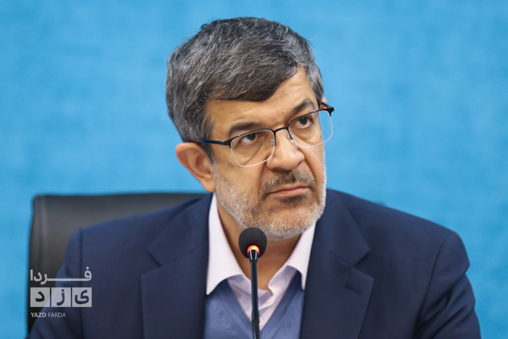 استاندار یزد: تا زمانی که وزیر تماس نگیرد اجازه تودیع مدیرکل ورزش را نمیدهم
