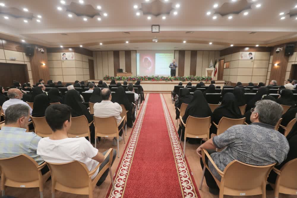 برگزاری سلسله جلسات تخصصی راهبردهای رشد انسانی بر اساس حدیث جنود عقل و جهل در یزد