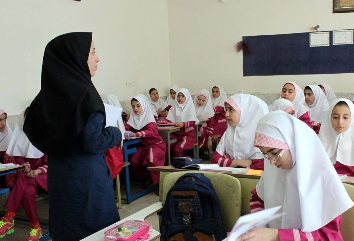 فعالیت عادی مدارس، دانشگاهها و ادارات یزد در روز ۳۰ آذر فعالیت عادی مدارس، دانشگاهها و ادارات یزد در روز ۳۰ آذر