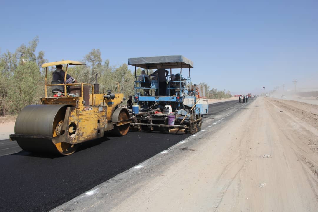 آغاز آسفالت ورودی جاده روستای مزرعه کلانتر