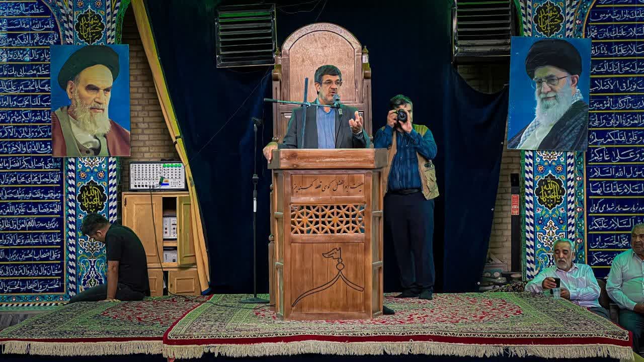 خوشنامی یزدیها در برپایی هیئات عزاداری، زبانزد خاص و عام است/ علاقمندی کلیمیان و زرتشتیان مقیم یزد به اهل بیت( ع)