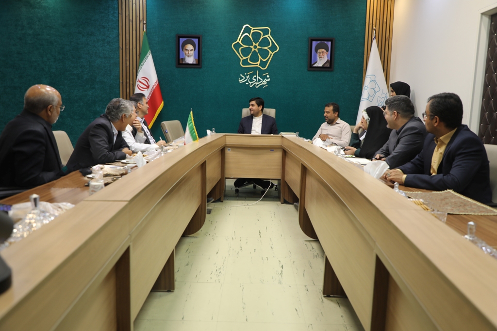 دیدار رئیس پارک علم و فناوری استان با شهردار یزد