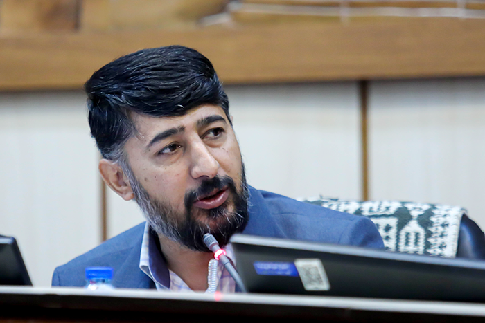 یک نماینده برای شهر پرجمعیت یزد کافی نیست